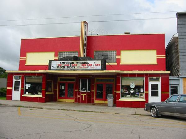 Tivoli Theatre - Recent Pic (newer photo)